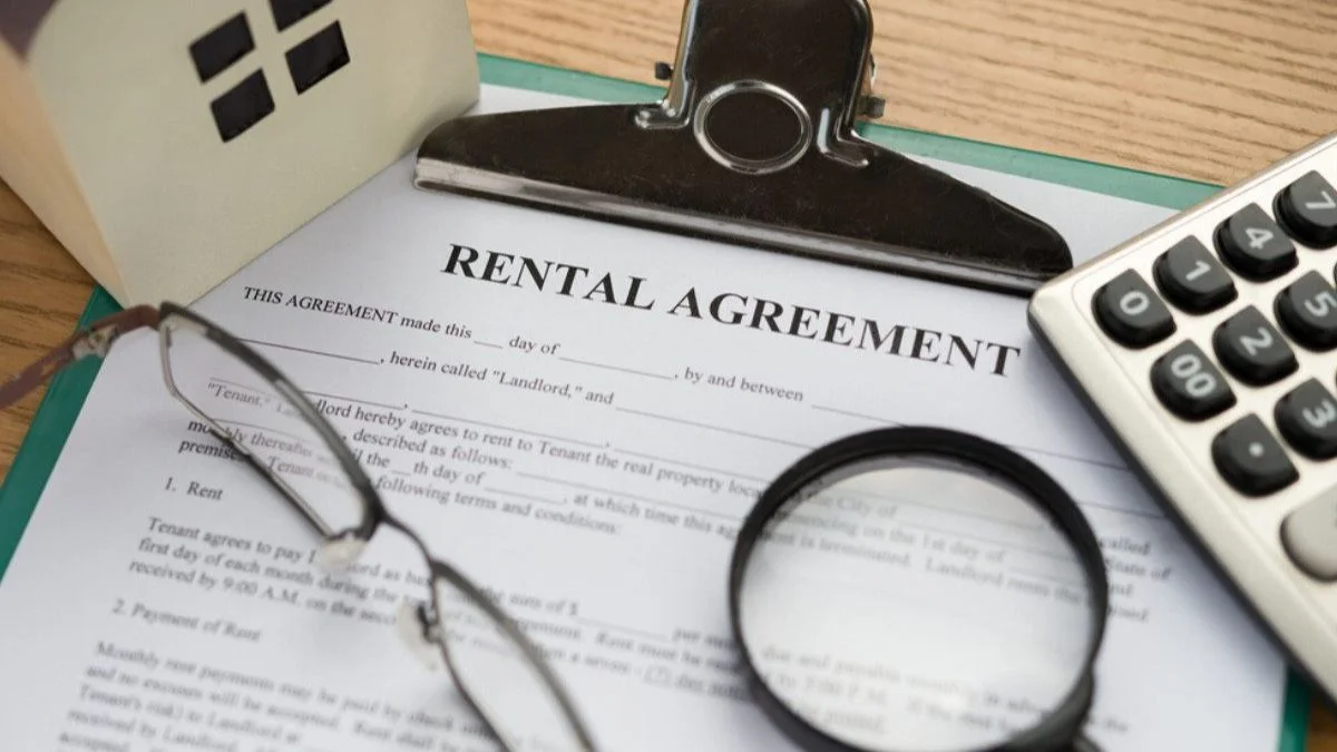 How to include and document prepaid rent terms clearly in rental agreements