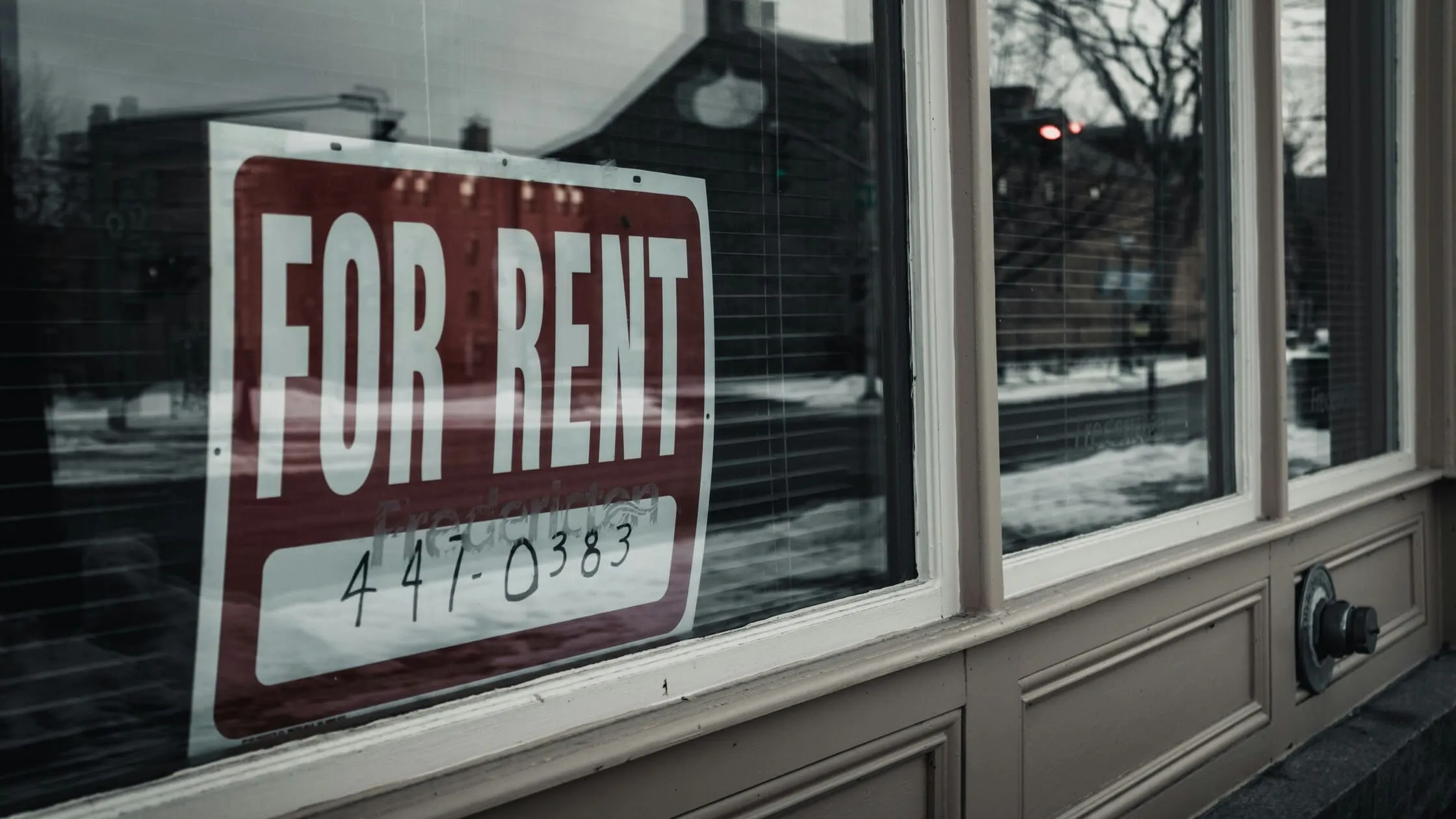 can landlords legally refuse to rent to 18 year olds