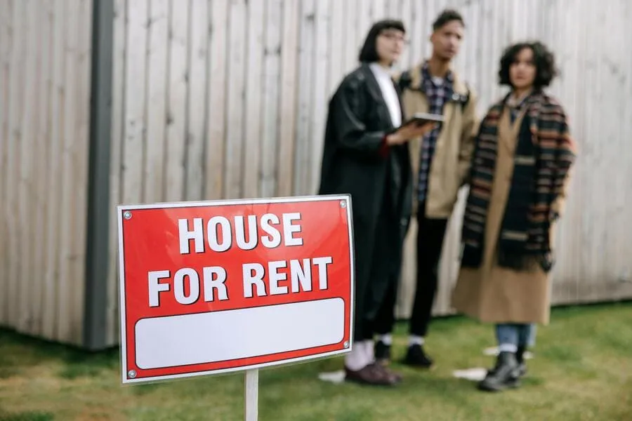 House-for-rent sign attracting prospective tenants.