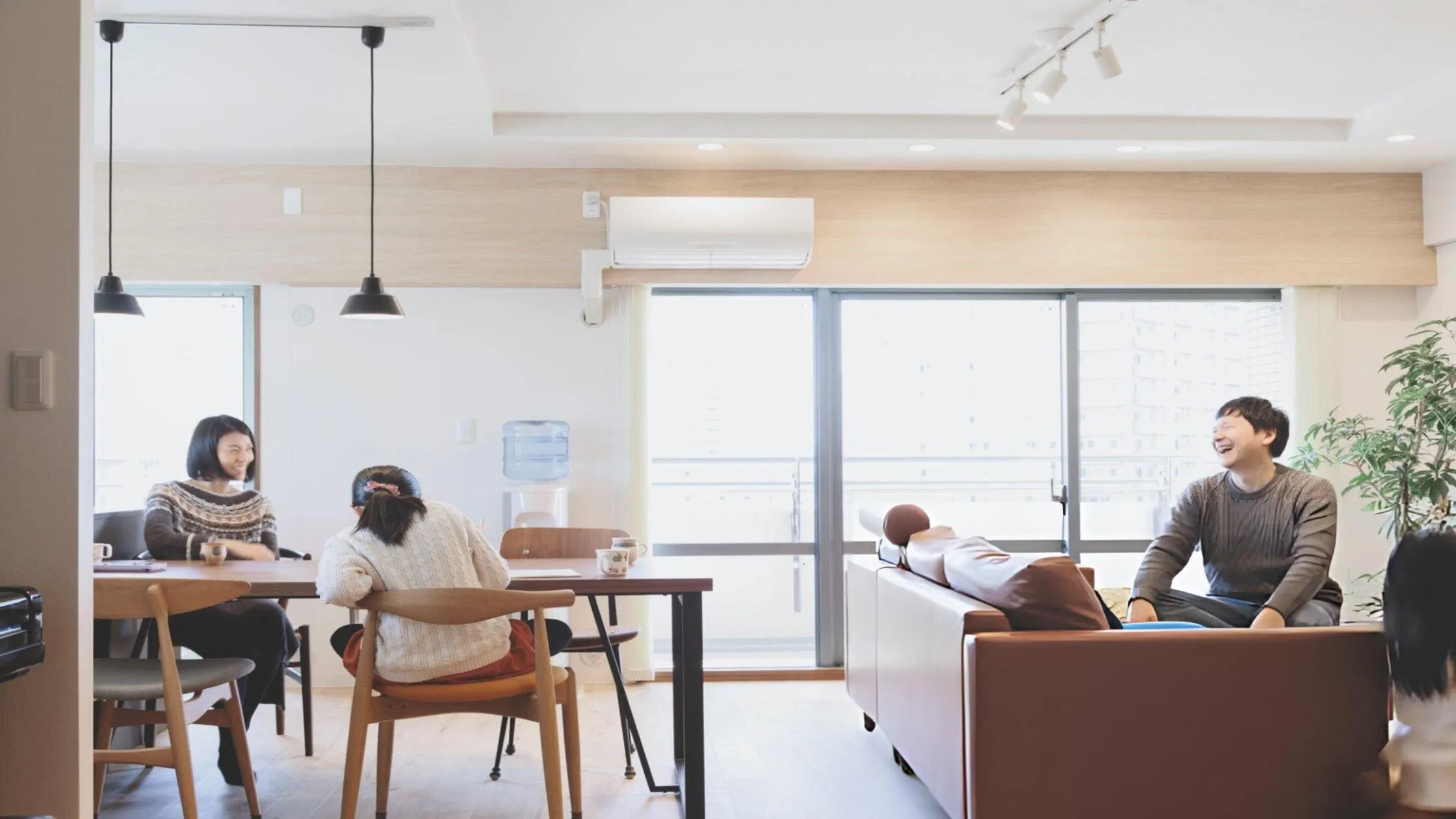 A room in a shared house often comes with flexible month-to-month lease terms