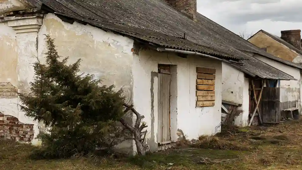 In NYC, there are organizations that assist property owners in removing squatters.