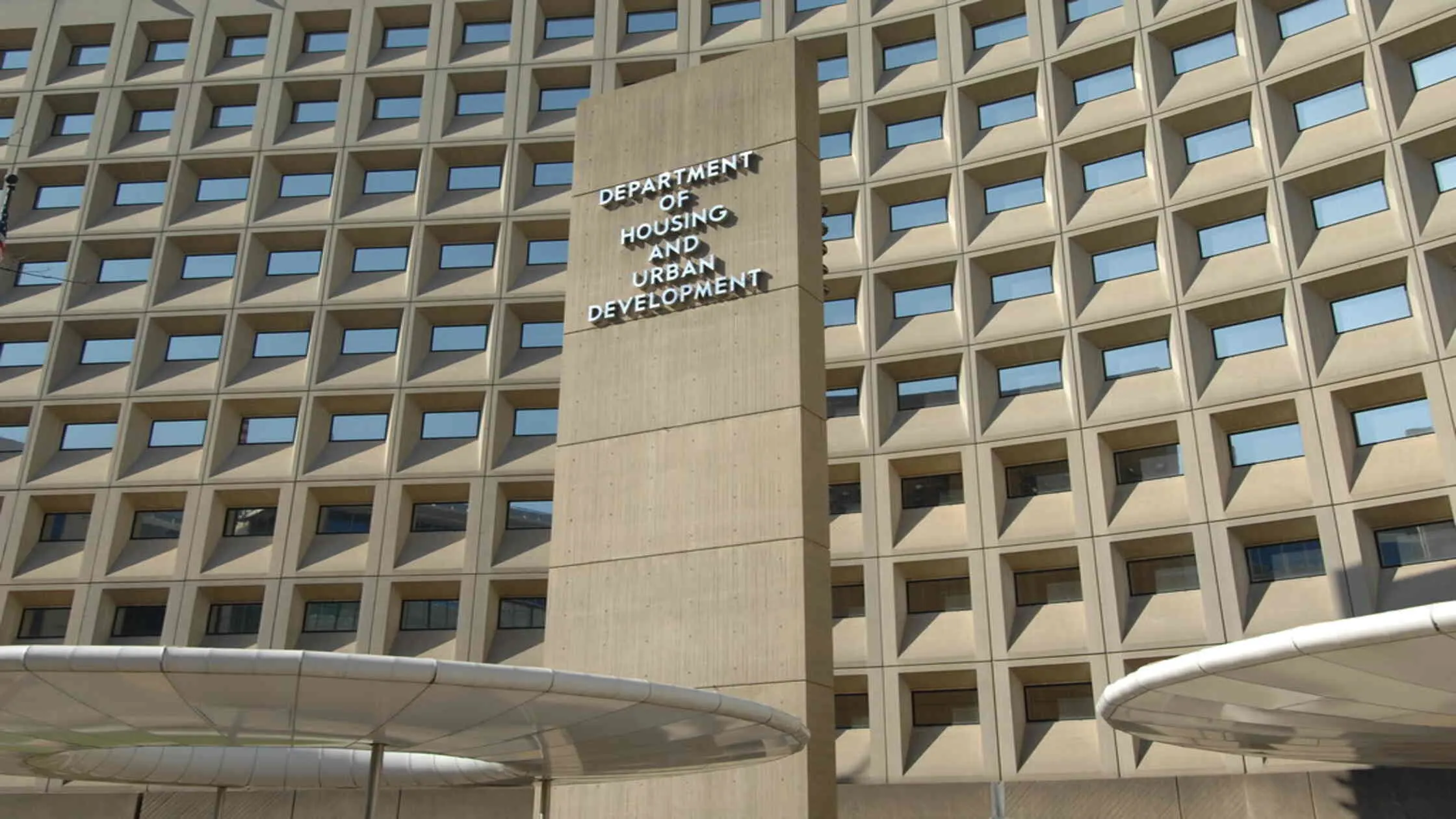 HUD overview in criminal records