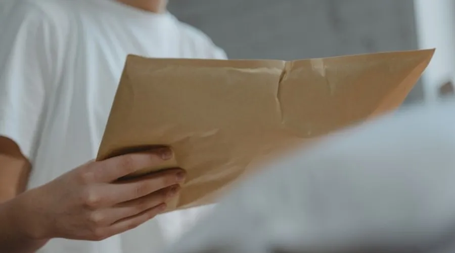 Personal delivery of eviction notice to tenant