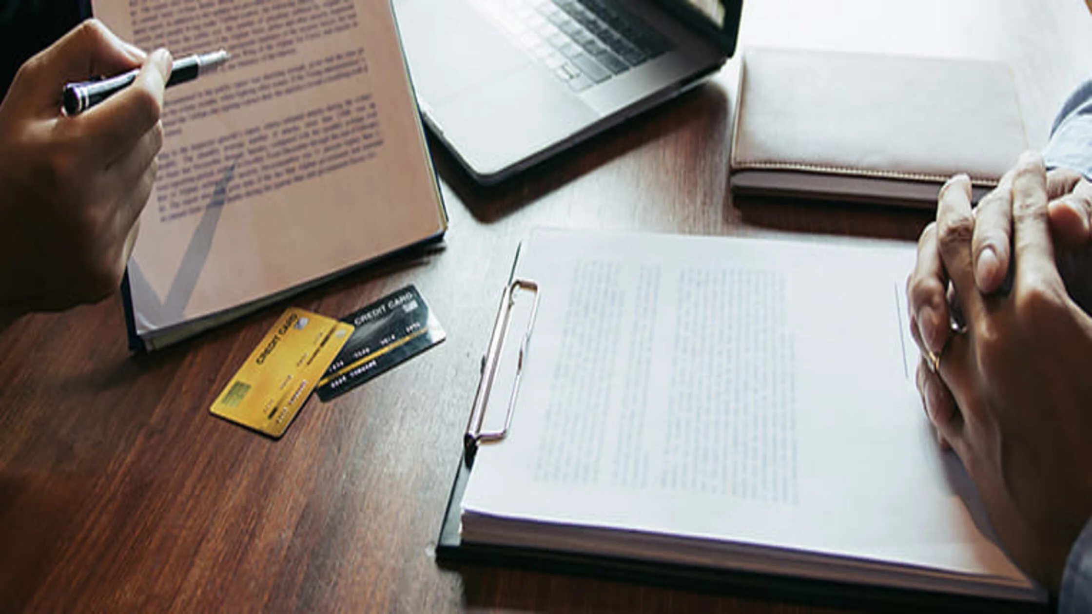 A guide to writing a strong credit reference.