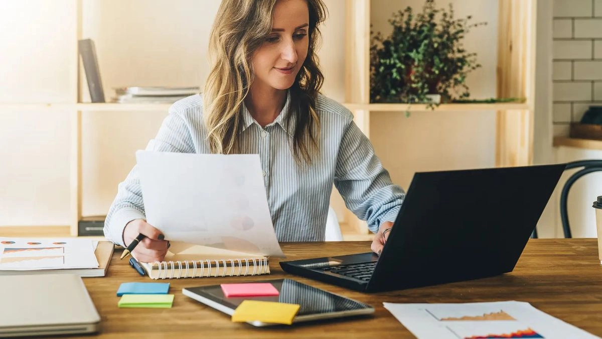 sending lease renewal letters before lease expiration