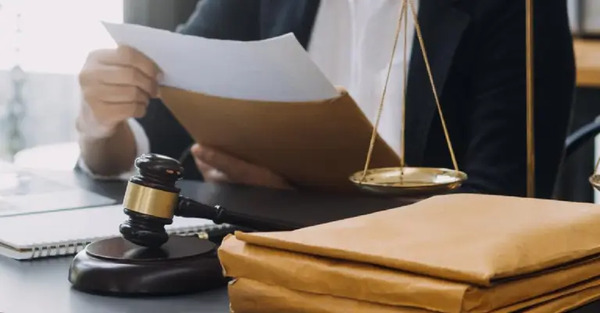 The initial step in the eviction process in Idaho is to serve an eviction notice