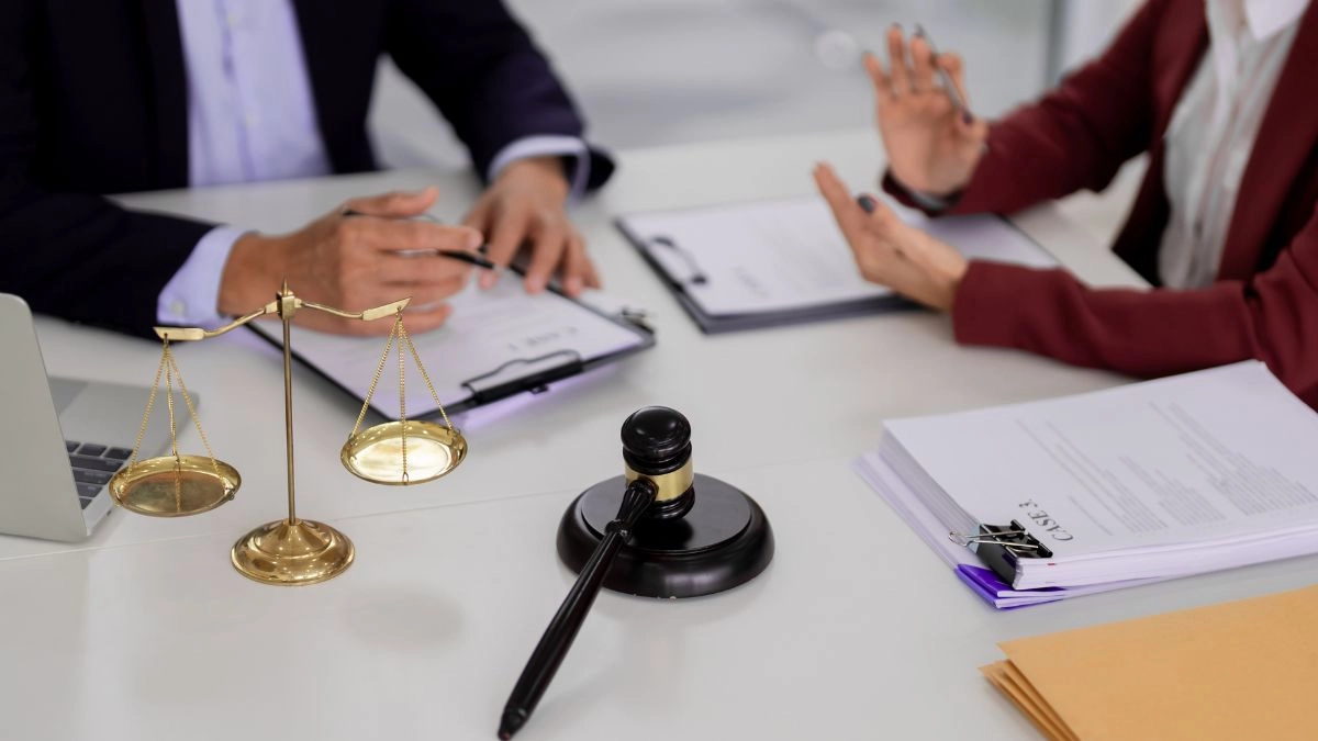 Legal requirements and compliance for renewing leases