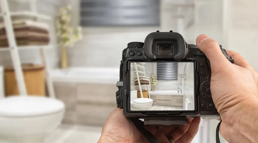 Documenting room condition with photos and notes