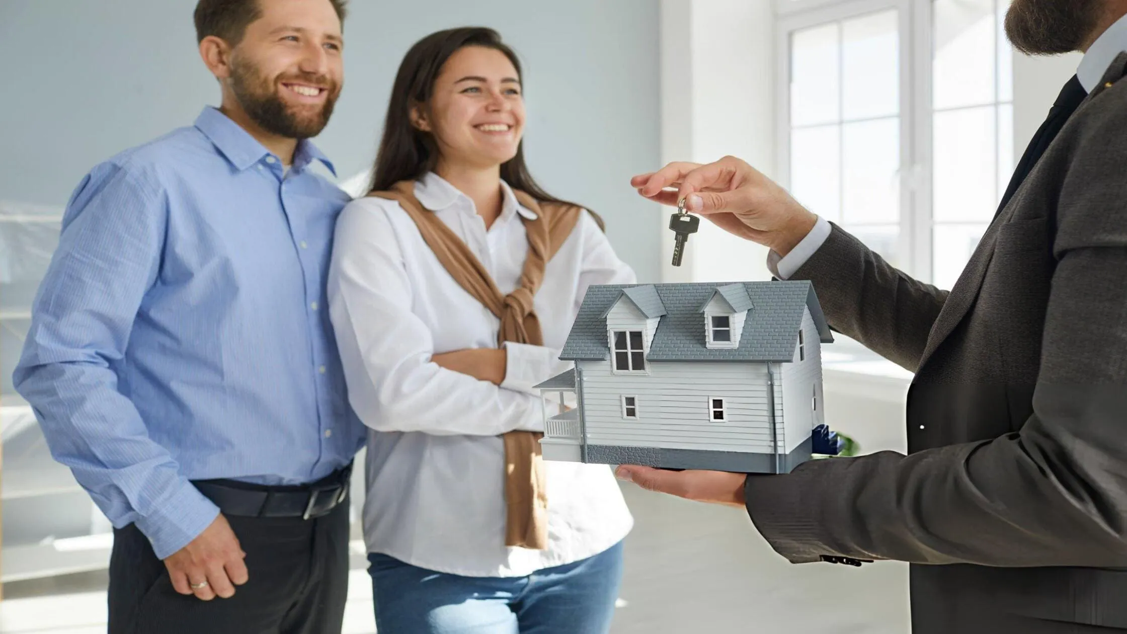 Landlords who learn how to screen a tenant reduce the risk of property damage and lost rental income.