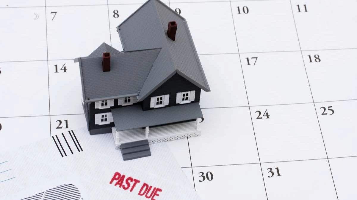 Nonpayment of HOA fees can lead to late fees, liens, or foreclosure